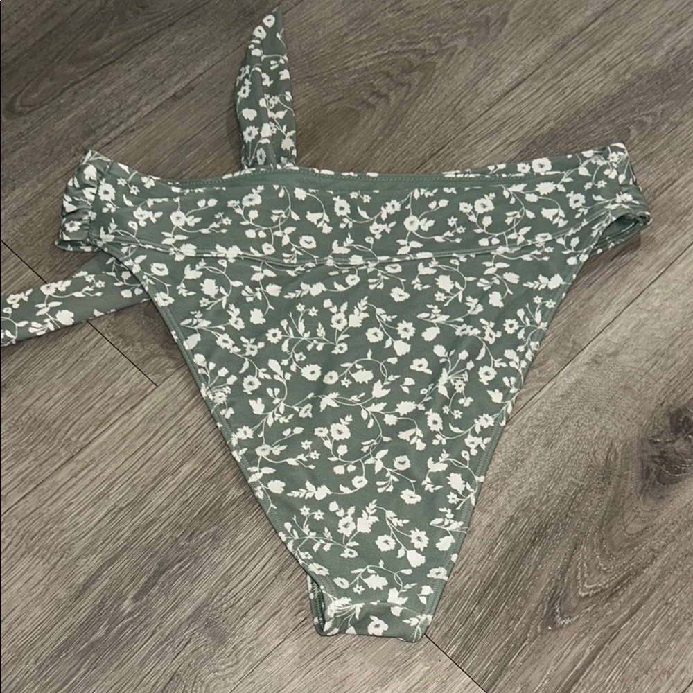 Abercrombie & Fitch Green Floral Bikini Bottom - Picture 4 of 5